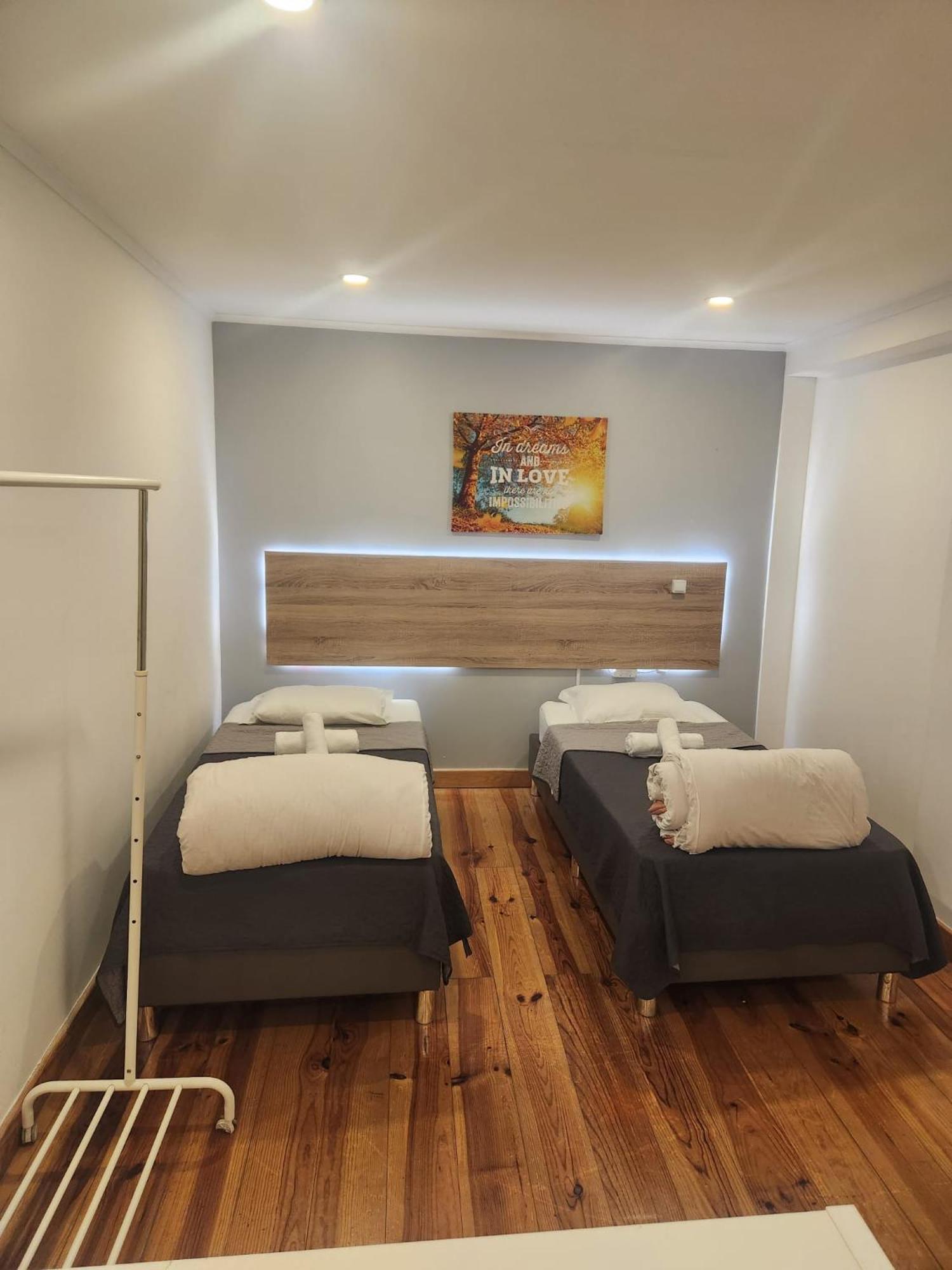 Daora Lisbon Low Cost Hostel Eksteriør bilde