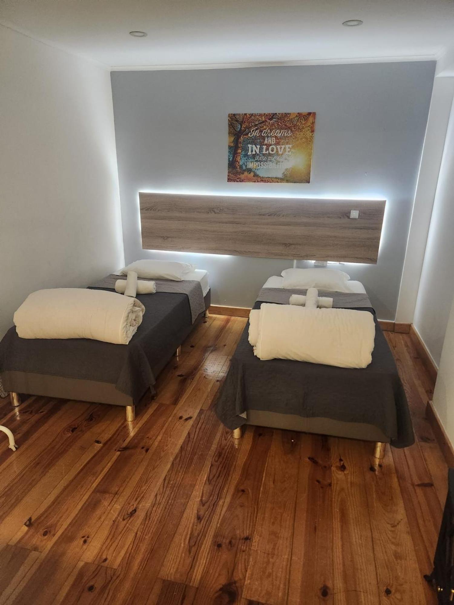 Daora Lisbon Low Cost Hostel Eksteriør bilde