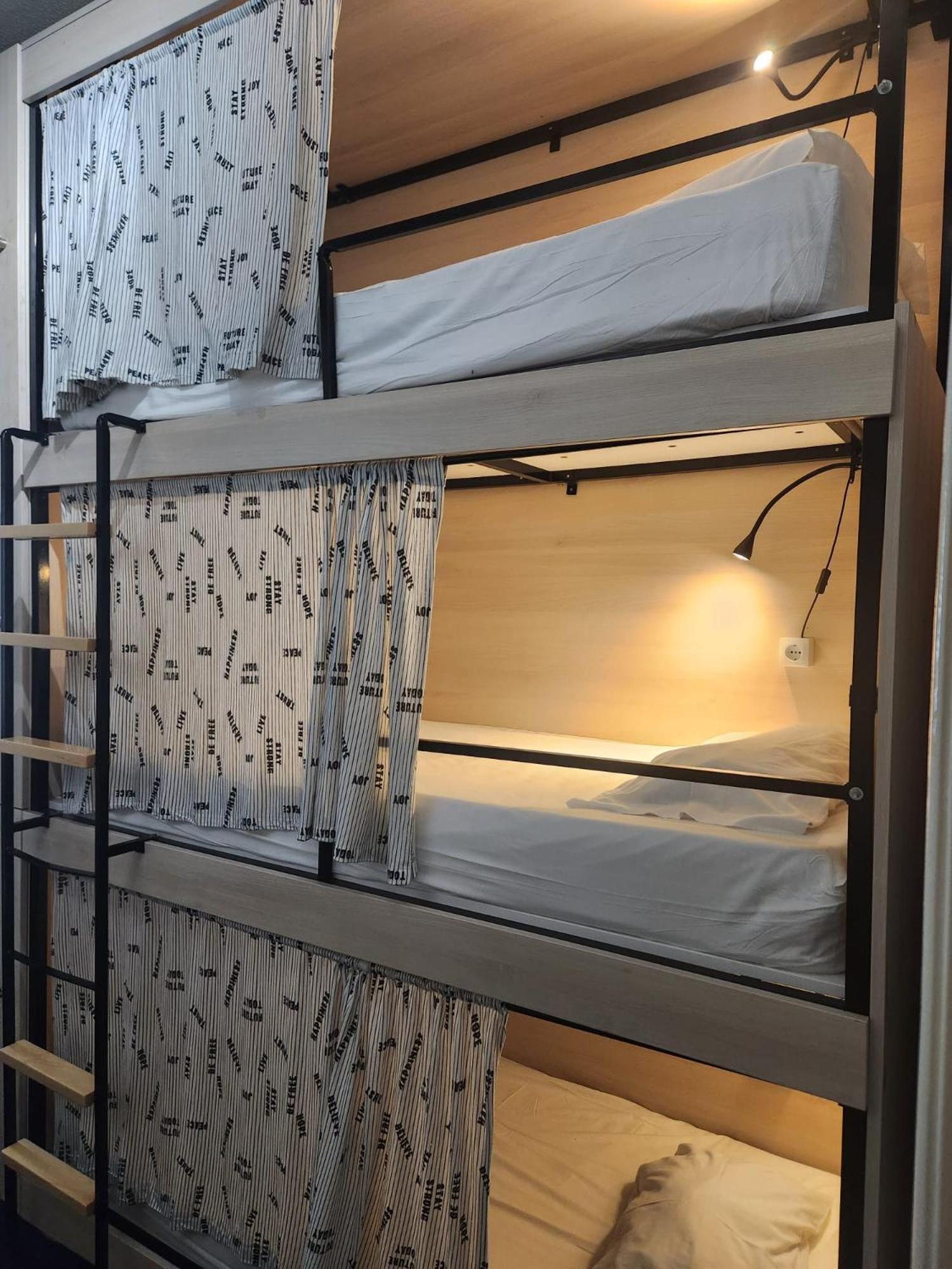 Daora Lisbon Low Cost Hostel Eksteriør bilde